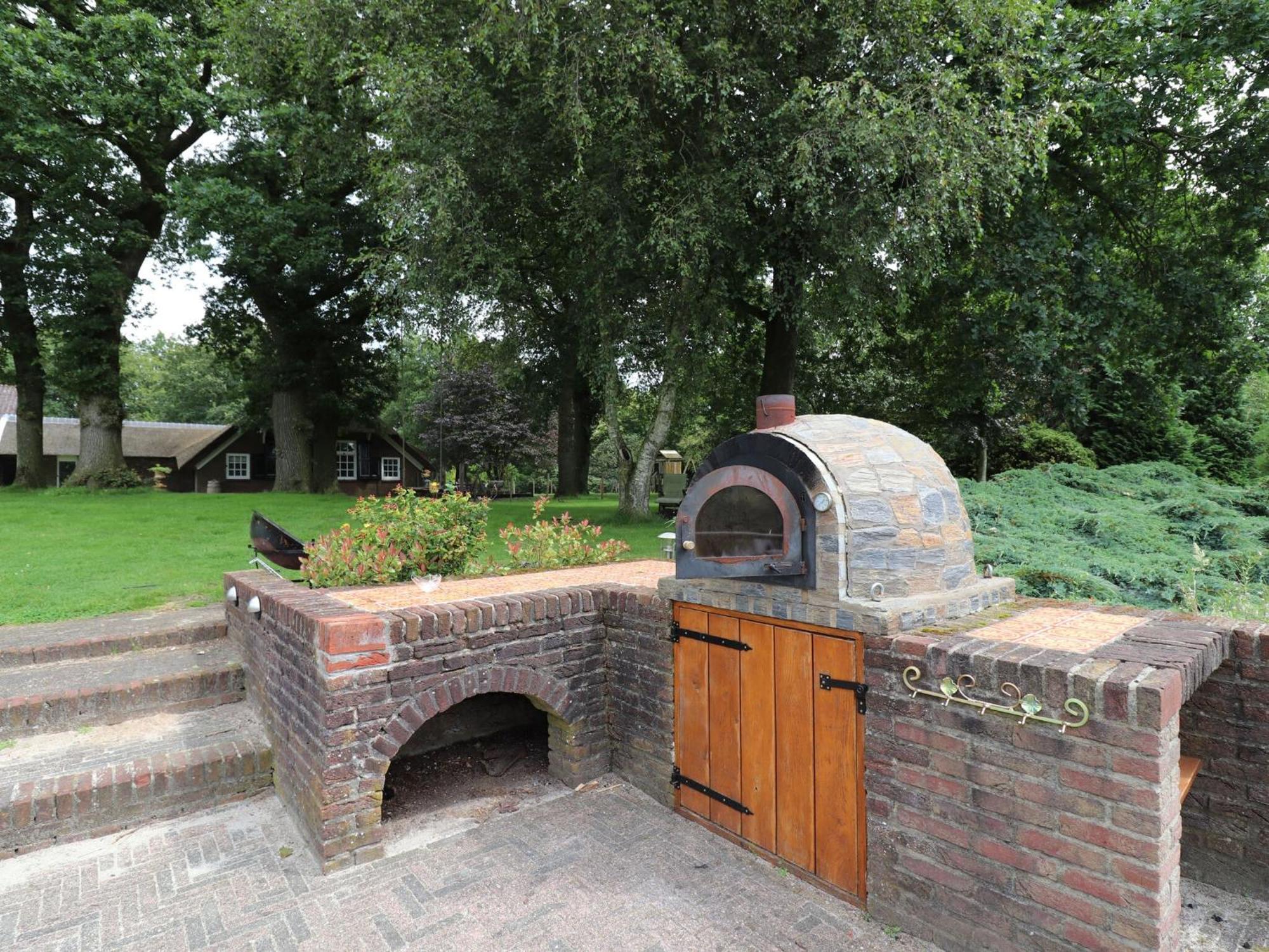Villa On An Estate In Rheezerveen With Garden Kültér fotó